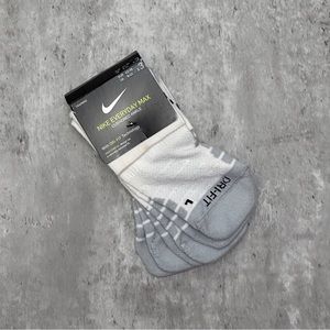 Nike Everyday Max Cushioned Training Ankle Socks (3 Pairs) white large men 8-12